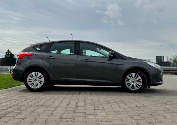 Ford Focus cena 41900 przebieg: 45007, rok produkcji 2018 z Kraków małe 781
